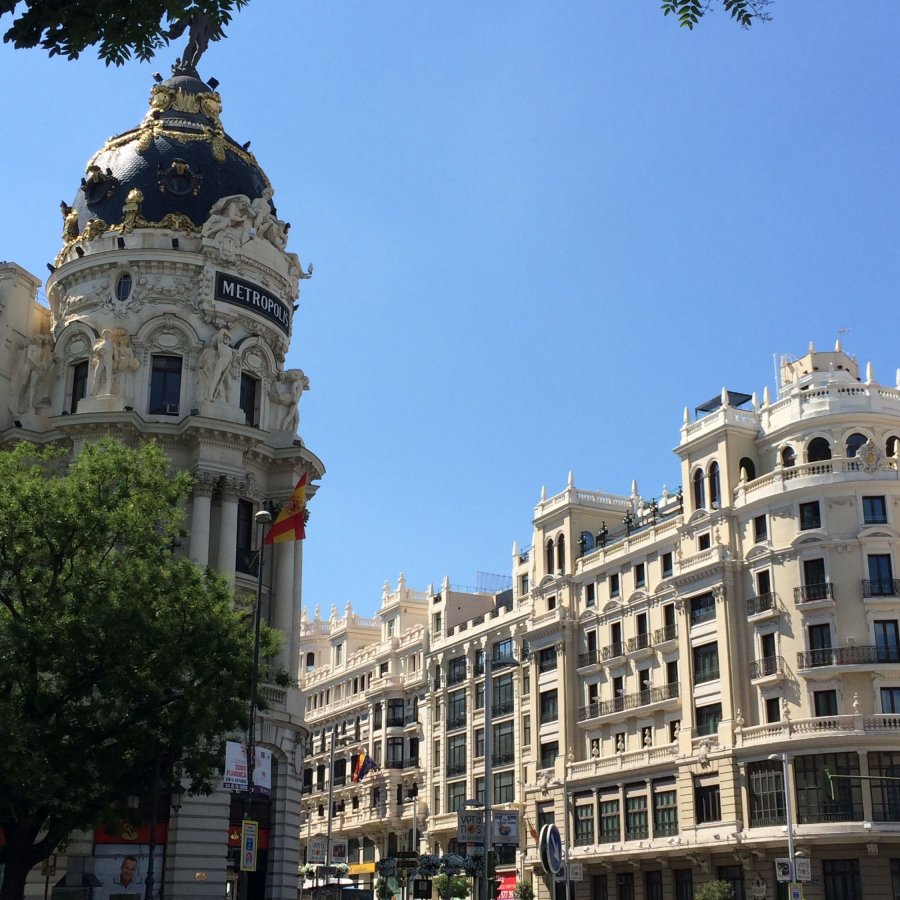 Madrid: 4 weeks Intensive & shared apartment