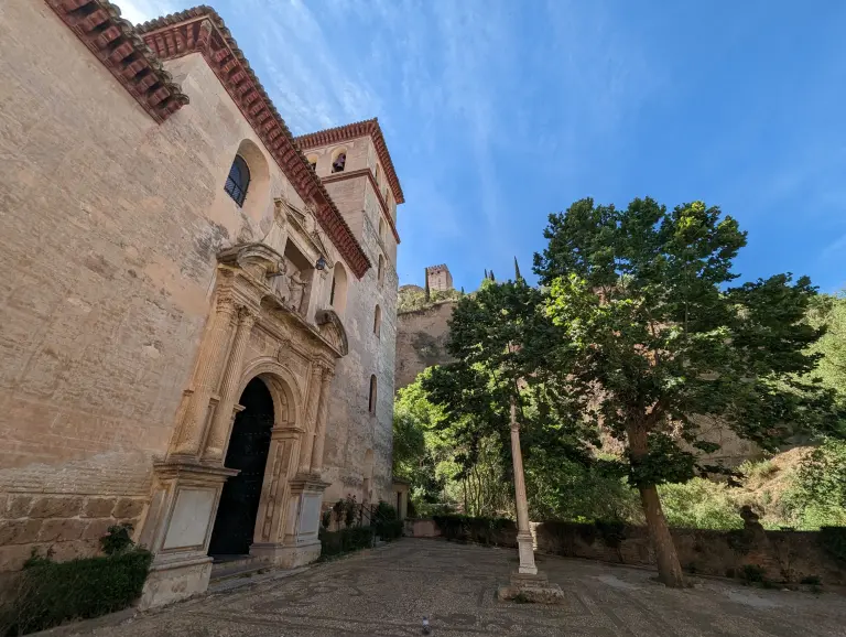 How to get to Granada